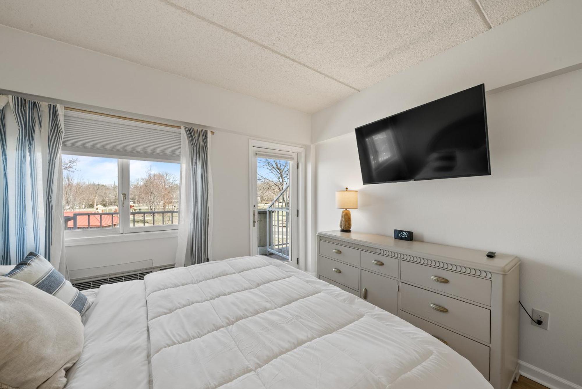 Bella Vista Suites Lake Geneva Eksteriør bilde