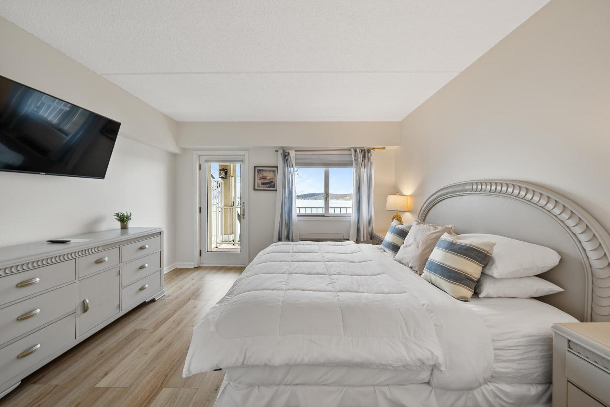 Bella Vista Suites Lake Geneva Eksteriør bilde
