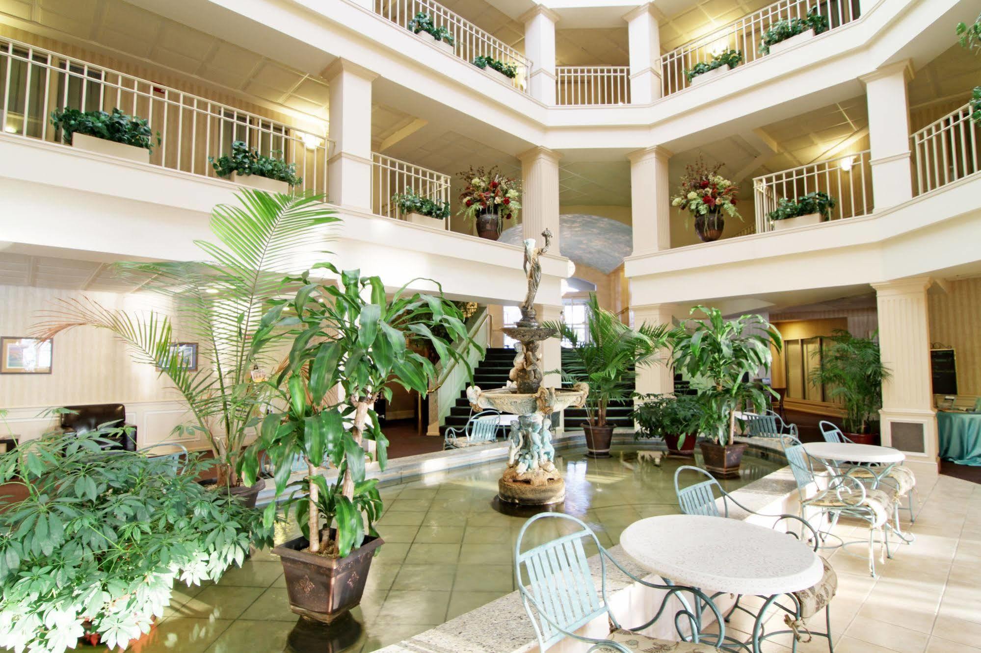 Bella Vista Suites Lake Geneva Eksteriør bilde